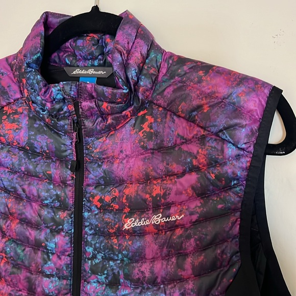 Eddie Bauer Puffy Vest - Picture 2 of 3